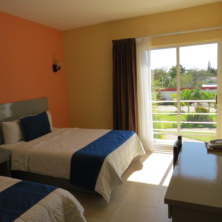 Lua Hotel Чампотон Экстерьер фото